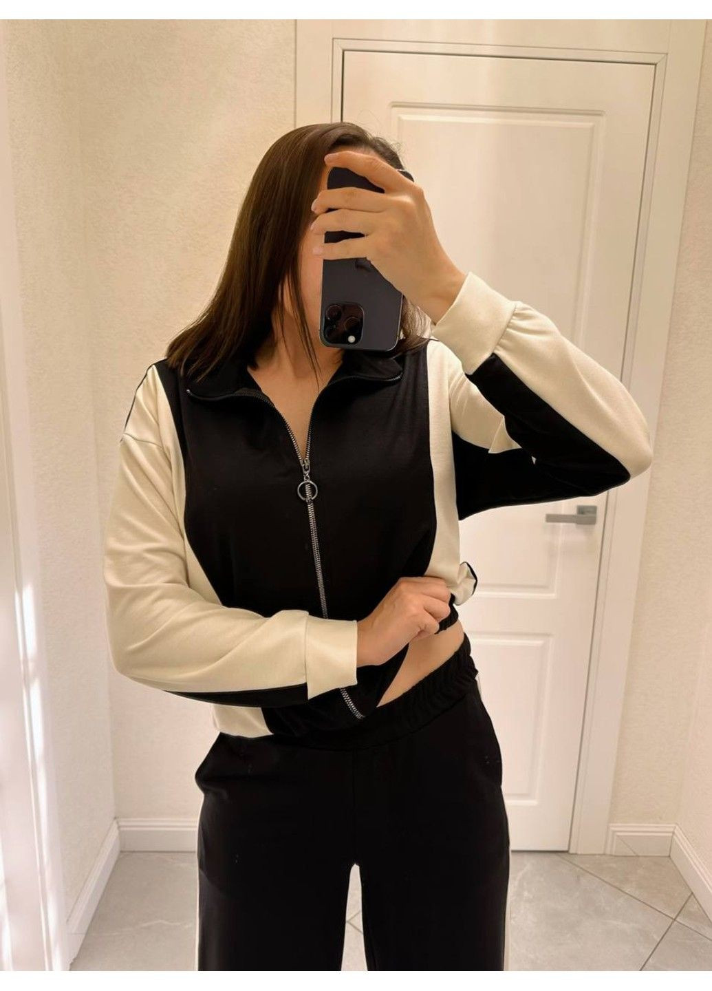 Жіночий костюм колорблок Модель 935 Чорний Україна (351492025)