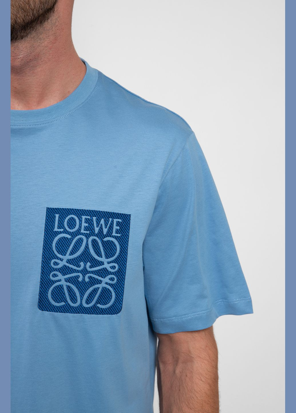 Блакитна футболка Loewe