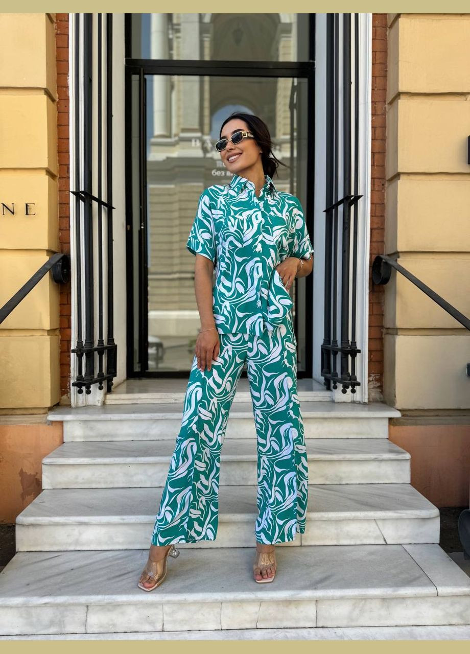 Прогулочный костюм зеленого цвета 28058 No Brand (323643952)