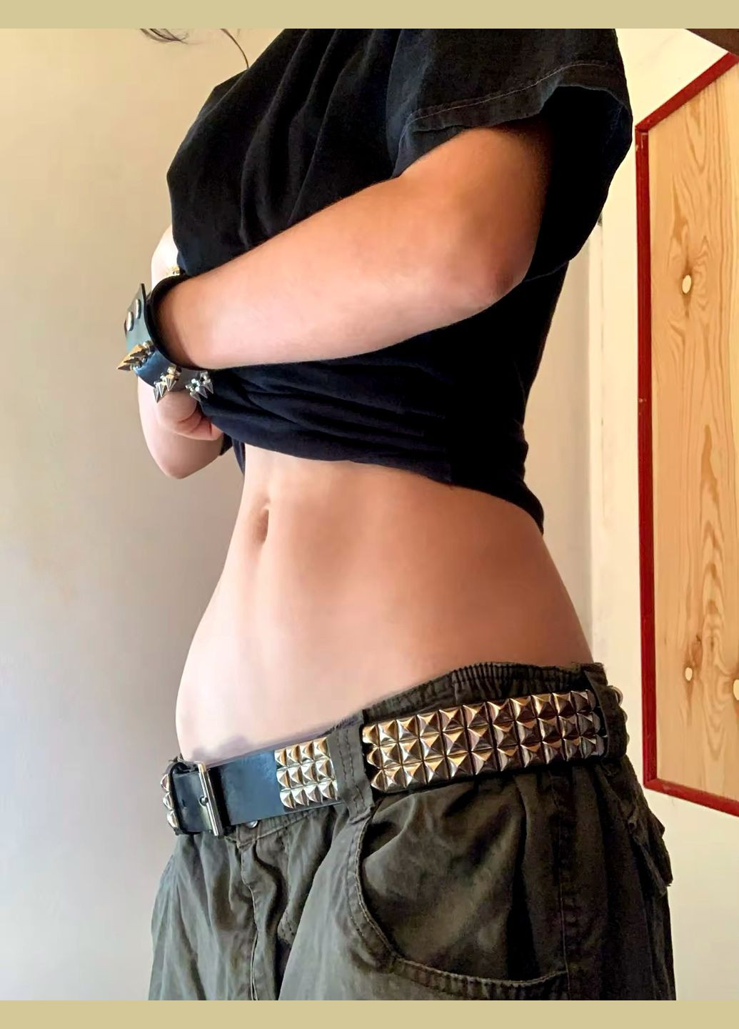 Ремень на пояс из экокожи "Заклепки Пирамида 3 ряда" с металлической пряжкой Черный No Brand Ремінь (314455216)