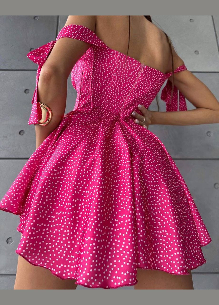 Короткий летний комбинезон без рукава с открытым декольте и плечами, розовый комбинезон в горошек из качественного софта No Brand 551 розовый