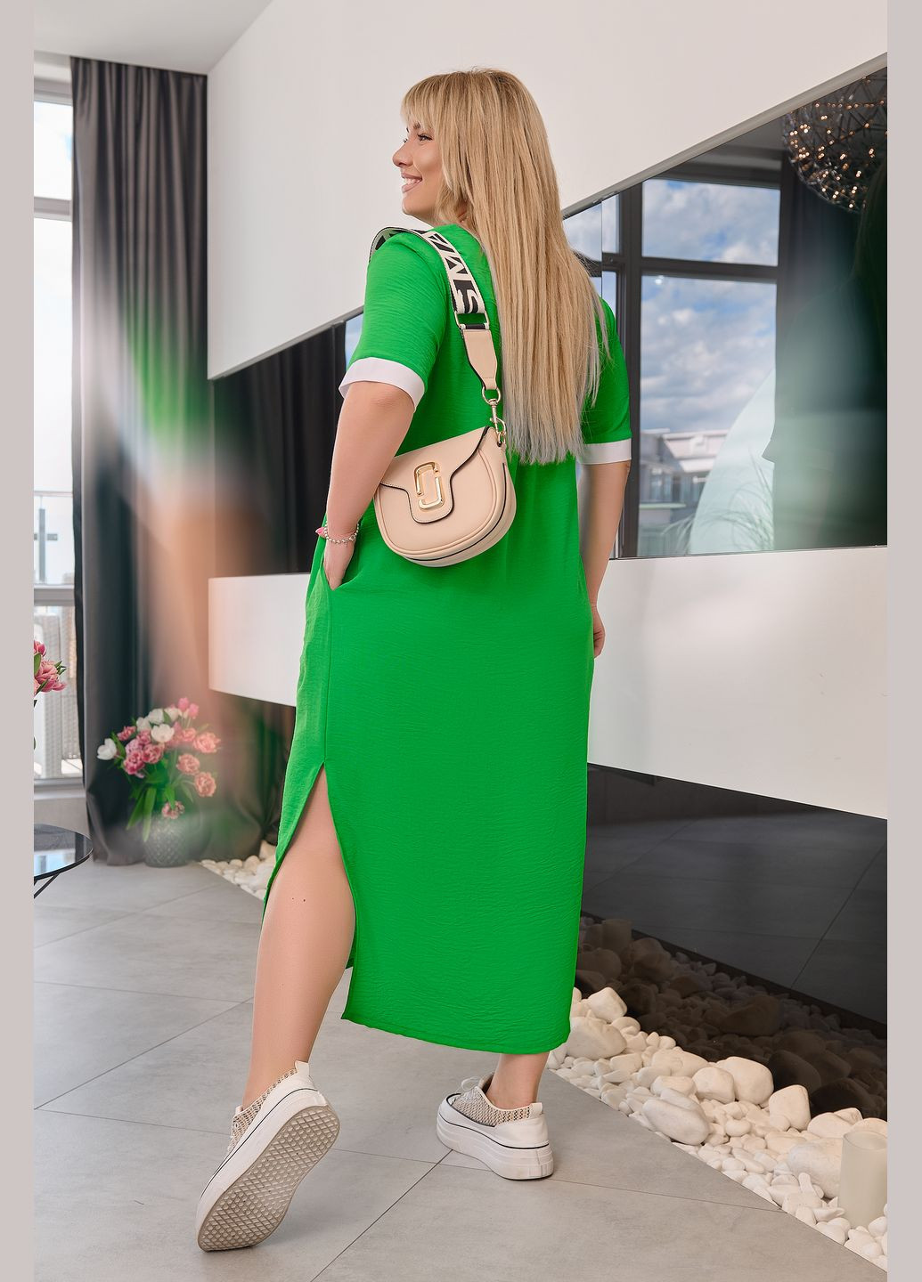 Зеленое повседневный летнее платье макси а-силуэт No Brand однотонное
