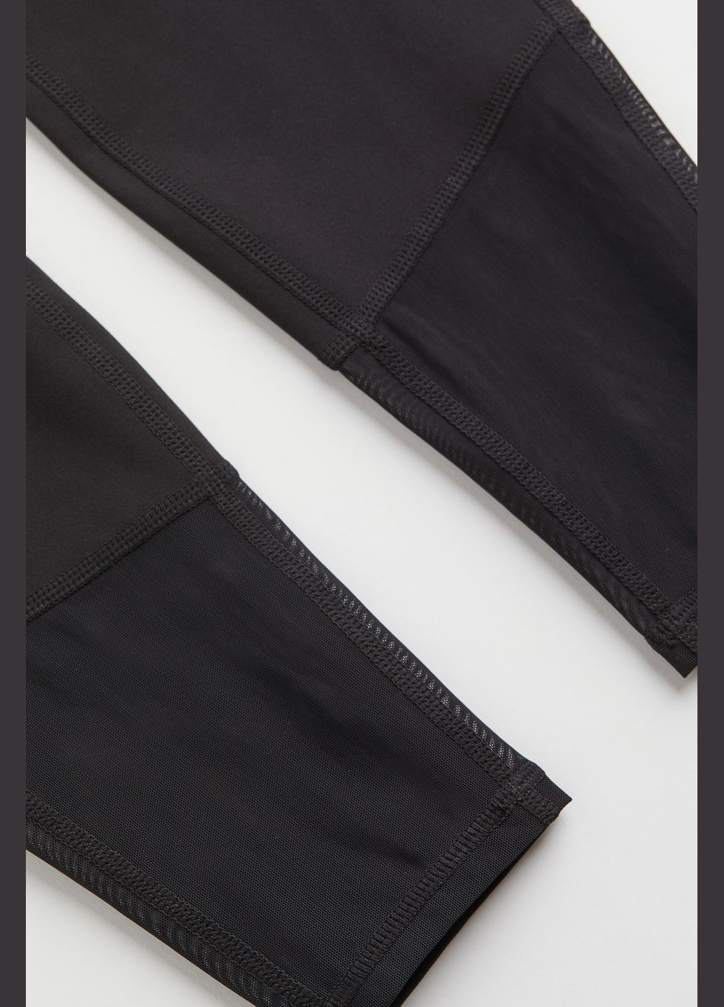 Черные демисезонные леггинсы спортивные H&M SPORT