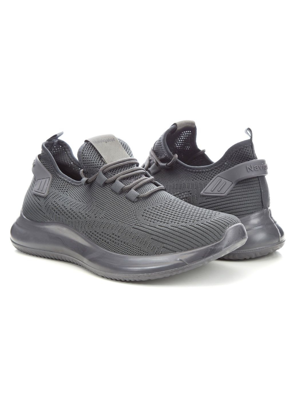 Серые всесезонные кроссовки мужские Navigator