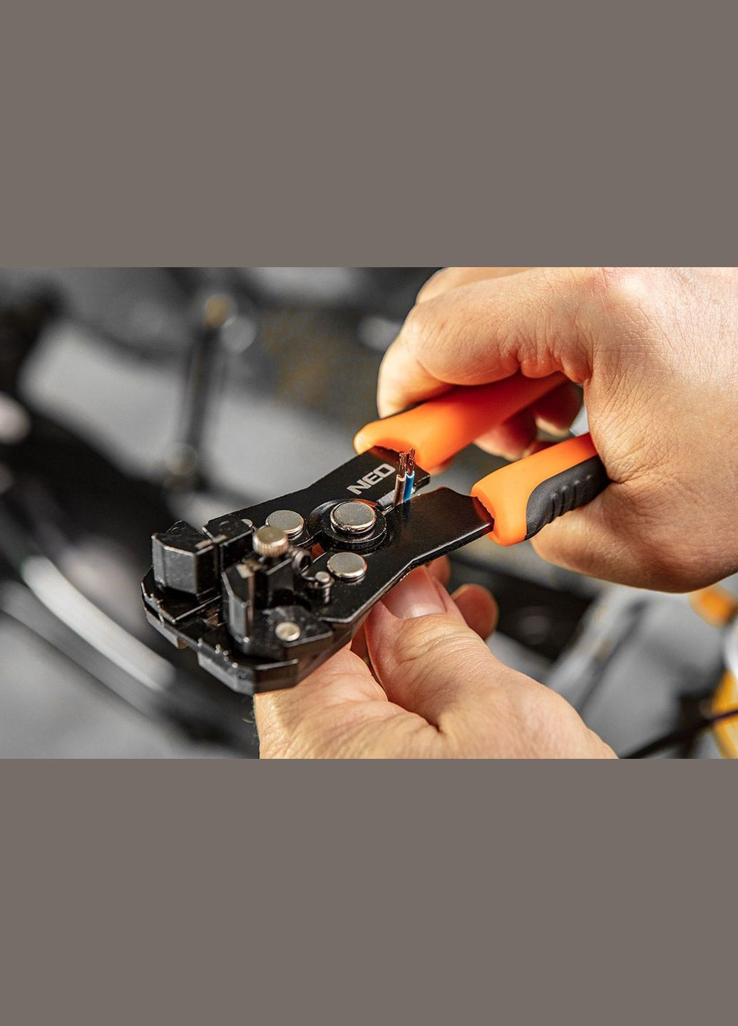 Съемник изоляциии автоматический (200 мм) торцевые клещи для снятия изоляции (22543) Neo Tools (315632450)