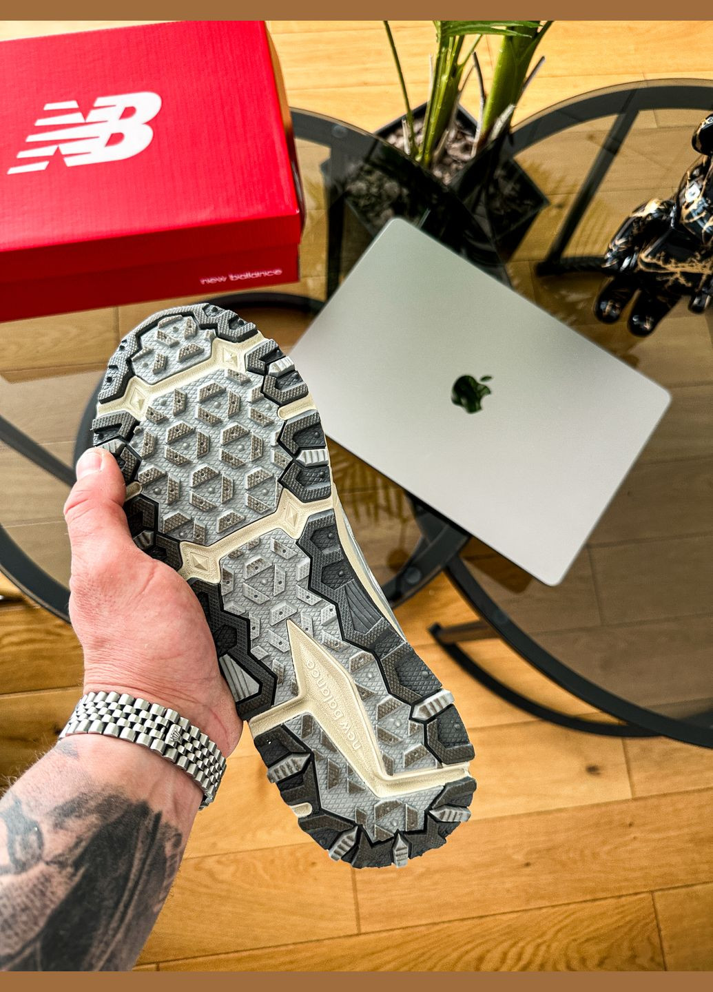 Серебряные демисезонные кроссовки мужские и женские new balance 410 v5 silver gray | нью беланс 410 v5 серебряные серые No Brand