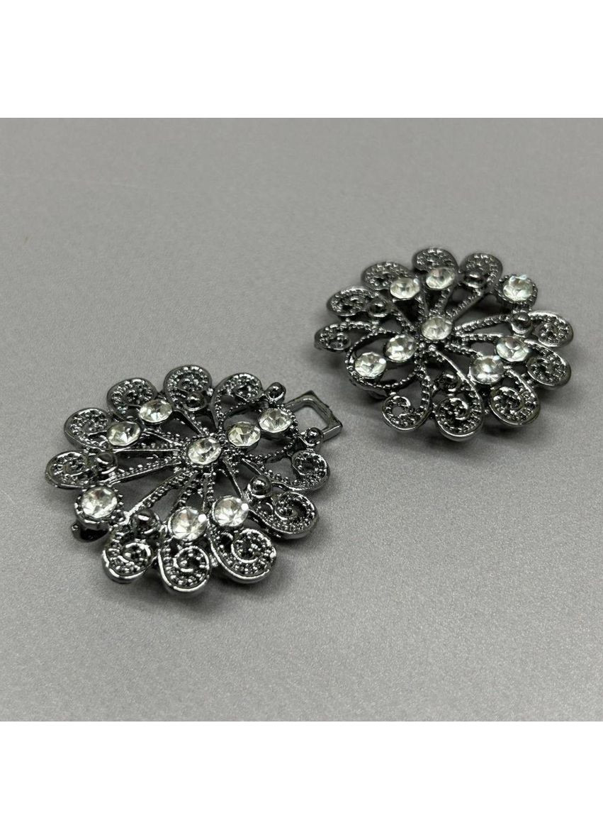 Декоративна застібка-гачок для одягу 3,5х6 см - світле срібло #106108 Plus-plus (354797175)