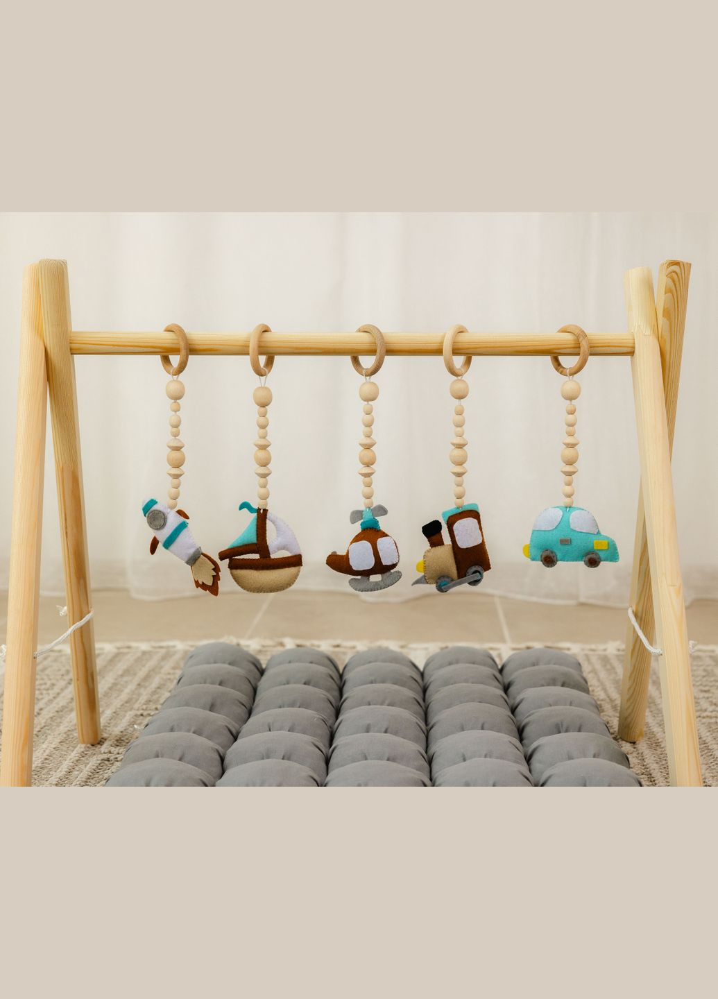 Мобиль напольный Беби Джим XRMASTER Веселые путешествия с серым матрасиком No Brand (347584732)