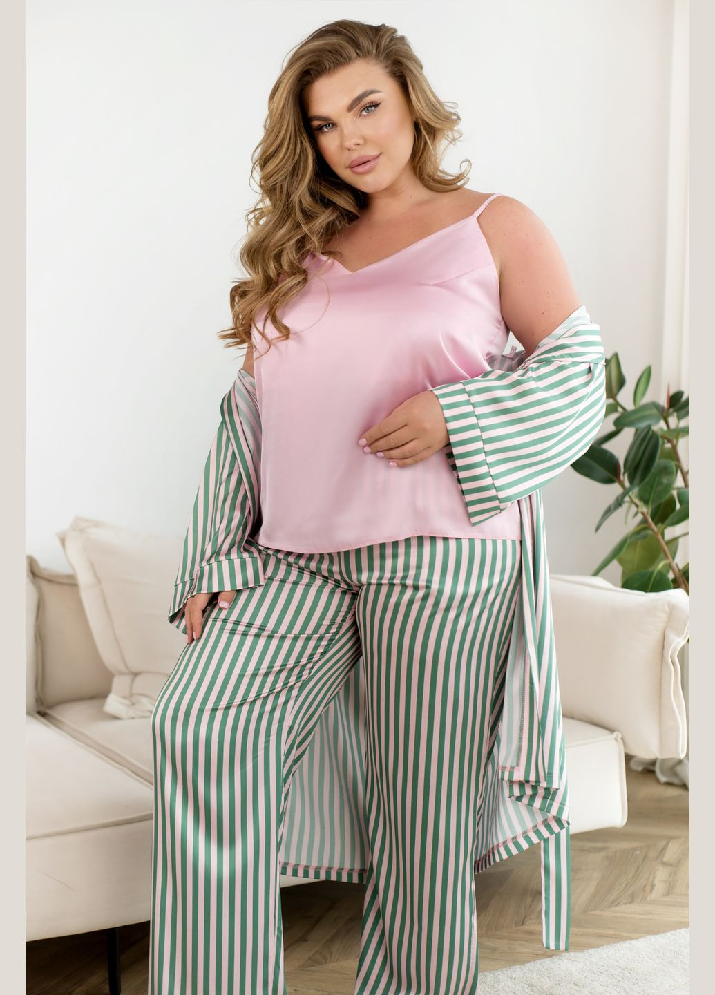 Зеленая всесезон домашний шелковый костюм 3-ка Minova