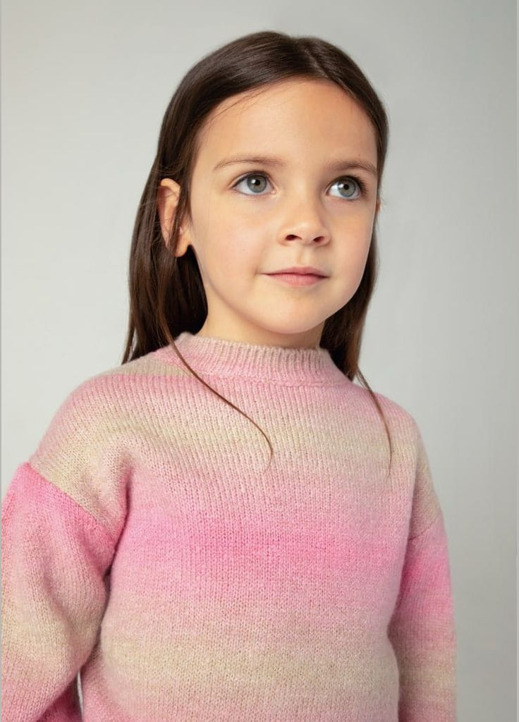 Розовый свитер Mayoral