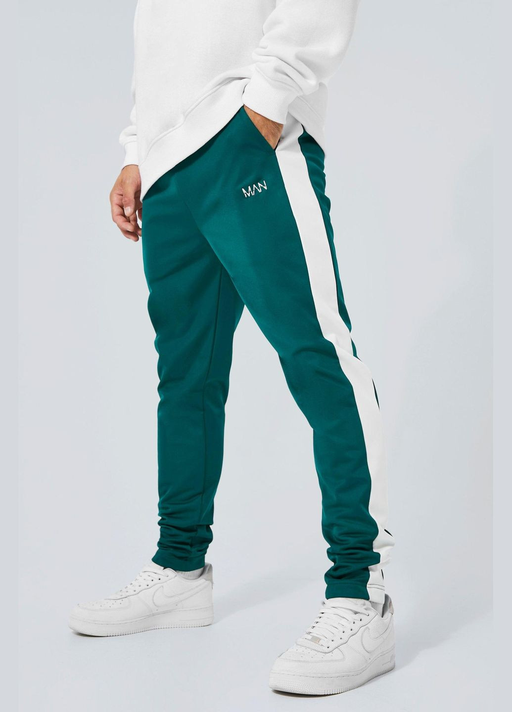 Зеленые демисезонные брюки Boohoo