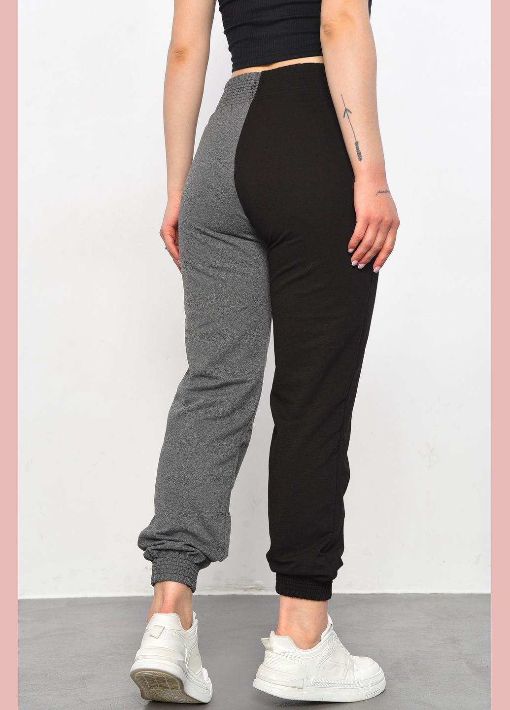 Спортивные штаны женские черно-серого цвета Let's Shop (293476660)