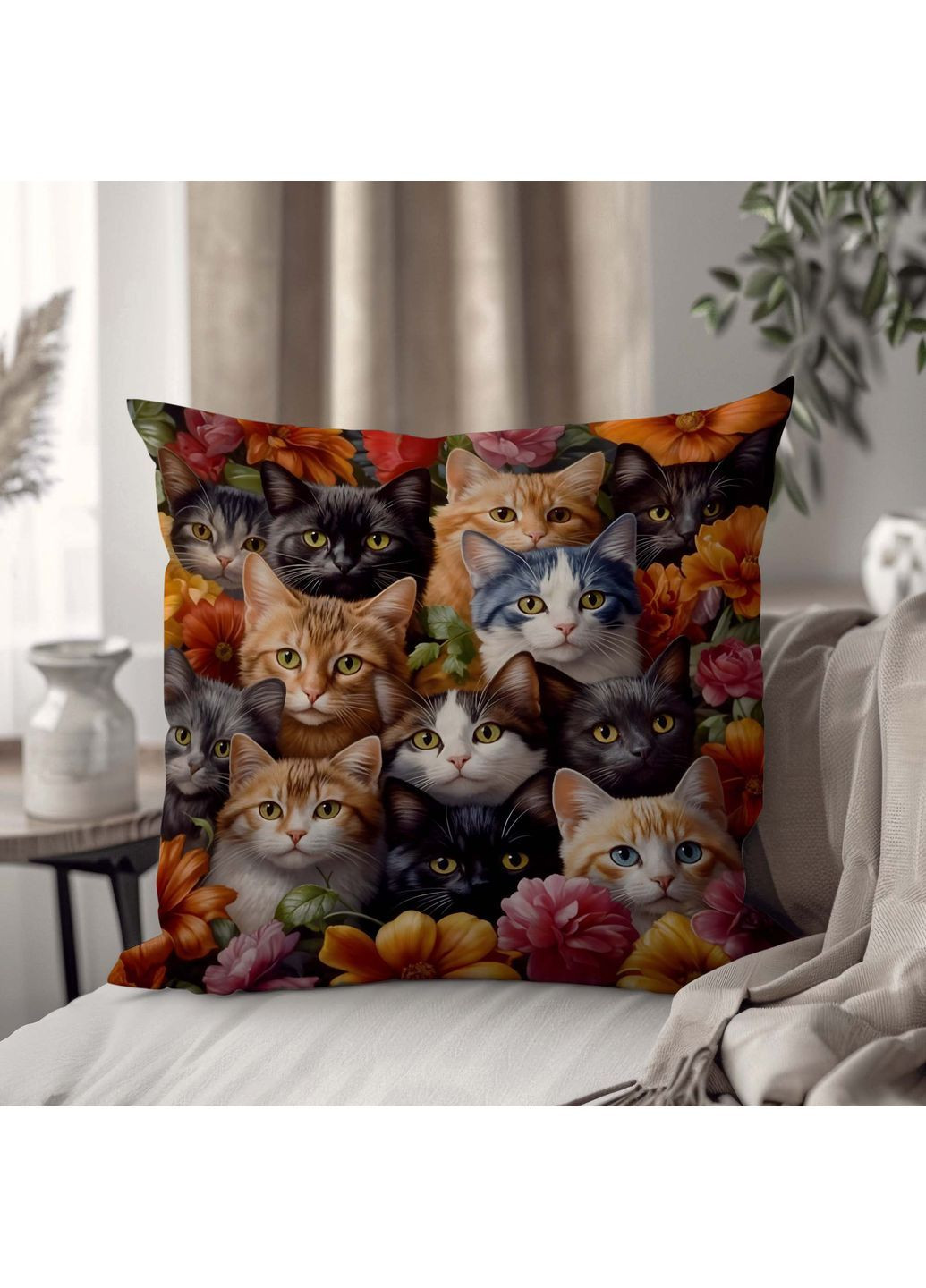 Подушка для дивана "Різнокольорові коти" – сучасний дизайн інтер'єру 35 х 35 см 13291 WONKEY (365297662)