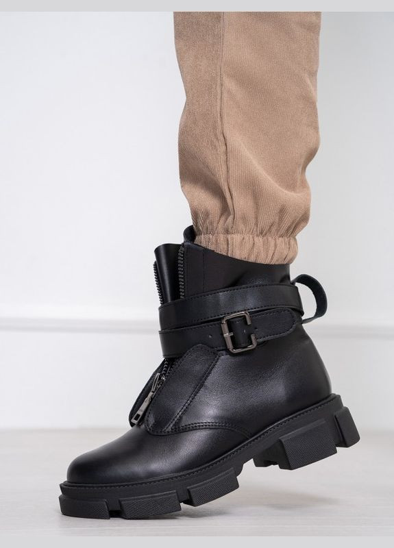 Осенние черные кожаные ботинки с ремешками ISSA PLUS