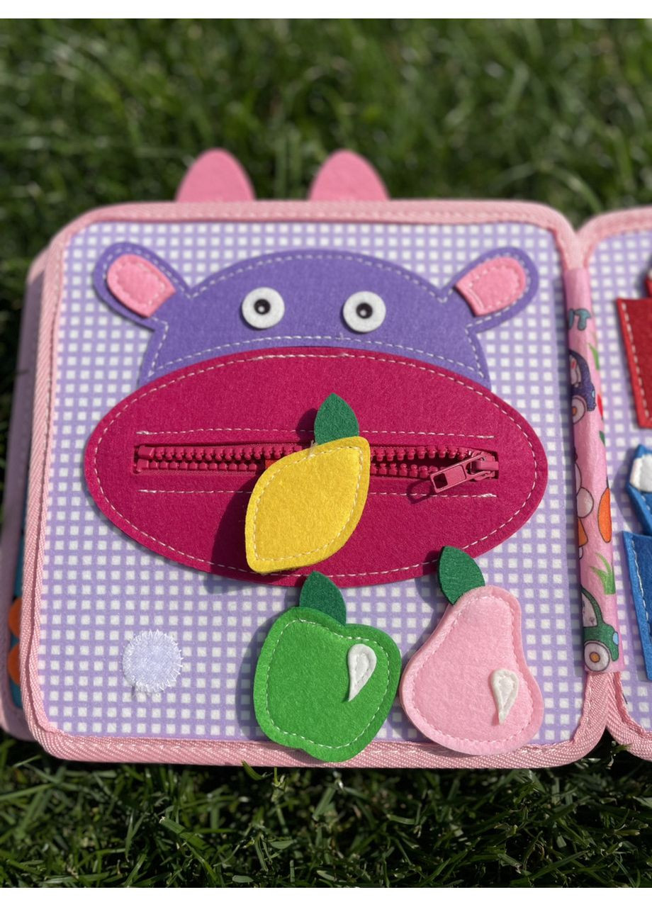 Фетрова розвиваюча тактильна книга-бізібук «Зайка» для найменших з сенсорними віконцями No Brand (366971250)