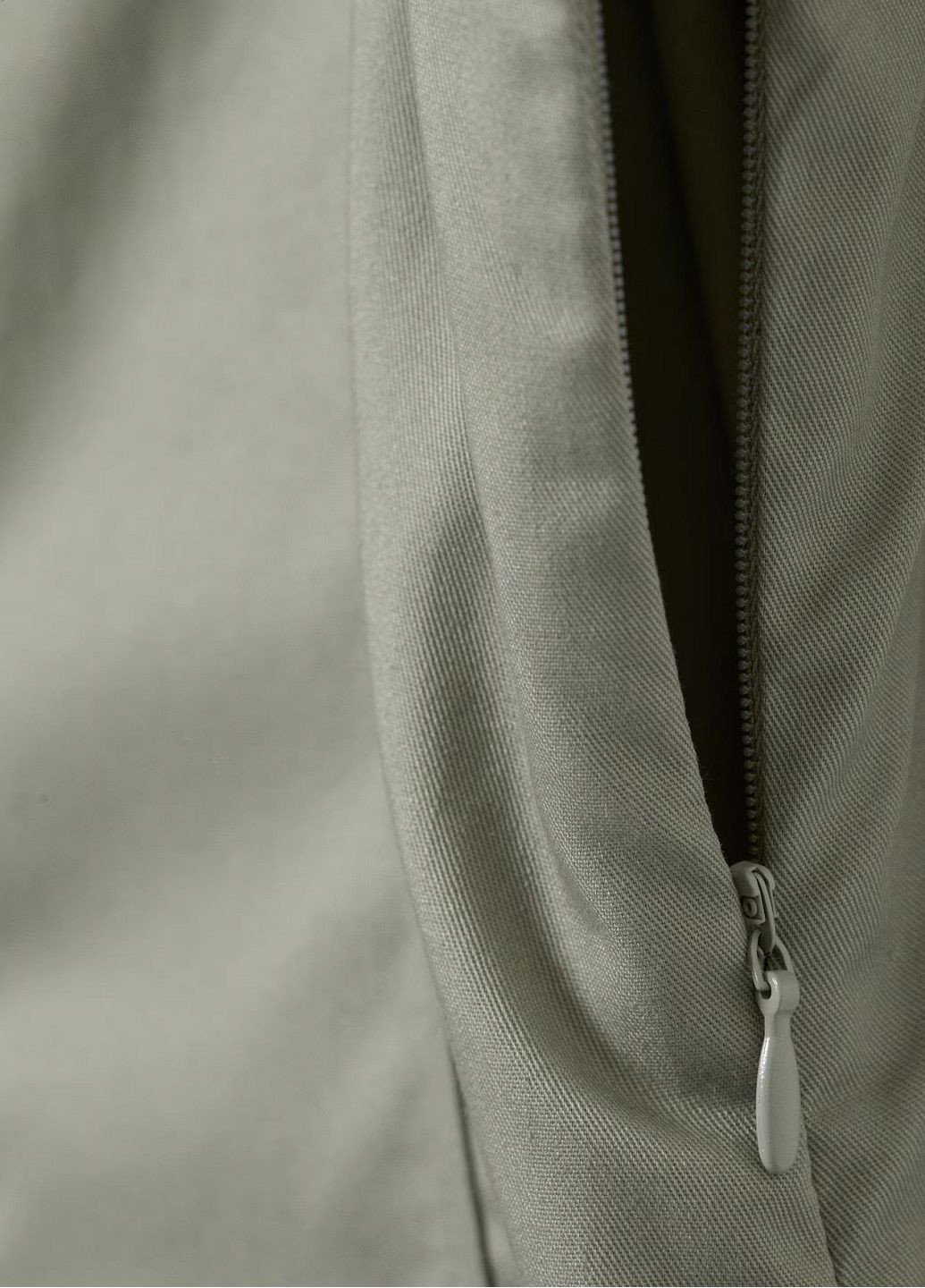 Светло-зеленое джинсовое платье H&M однотонное