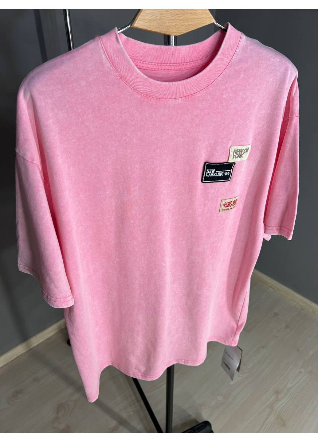 Футболка женская A-N 25012 удлиненная оверсайз с нашивками патчами впереди one size No Brand - (316578224)