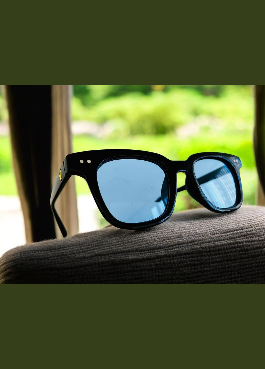 Сонцезахисні окуляри жіночі чорні з синіми лінзами Wayfarer пластикові No Brand (328262705)