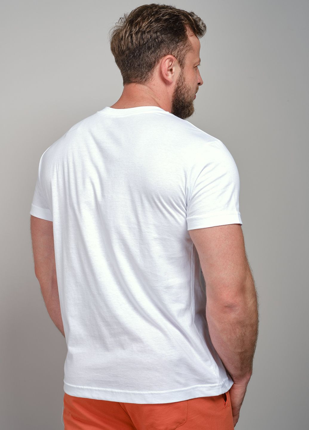Белая мужская футболка с принтом 103261 Power