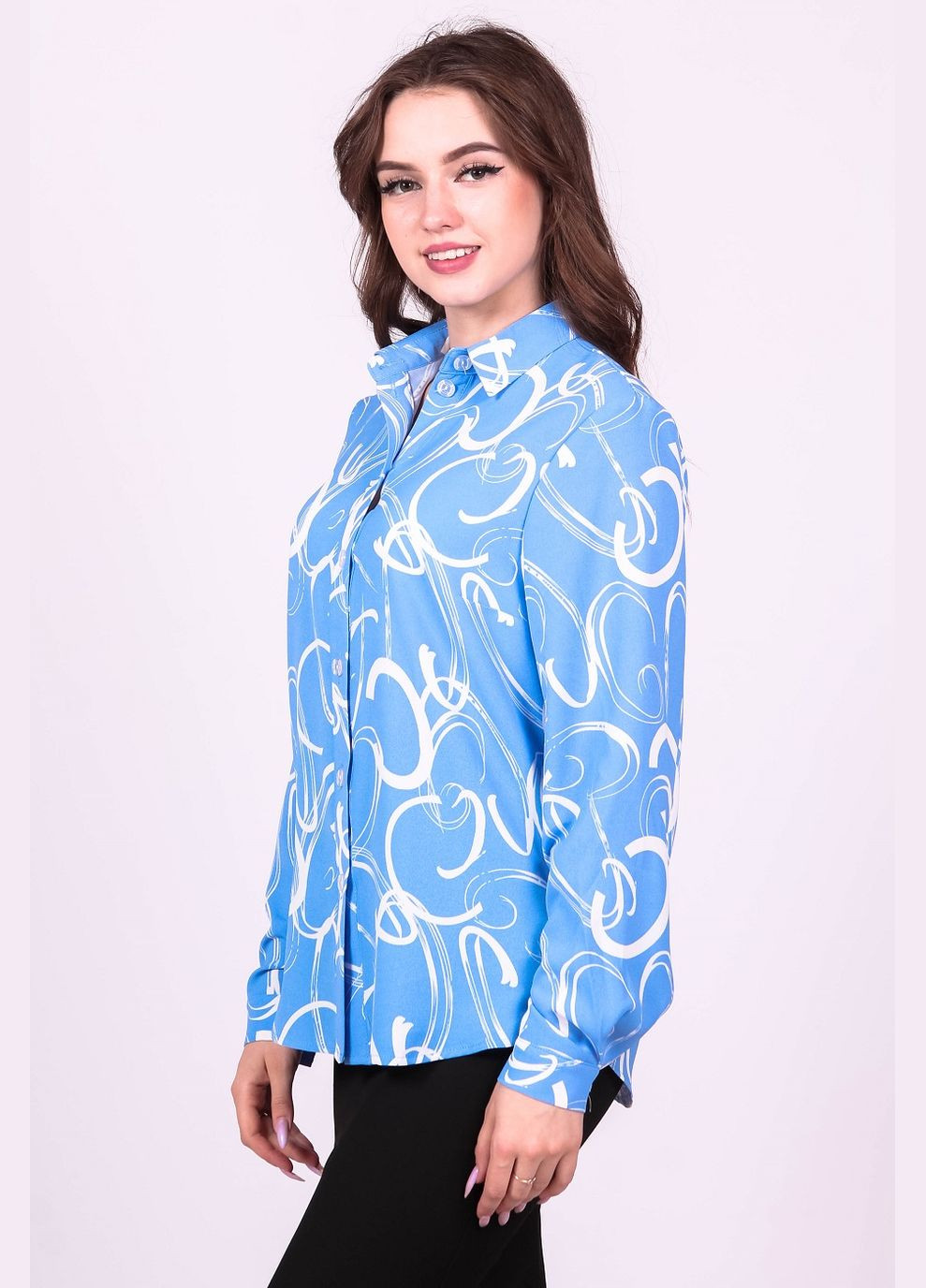 Голубая блузка - рубашка женская 051 рисунок белые креп голубая Актуаль