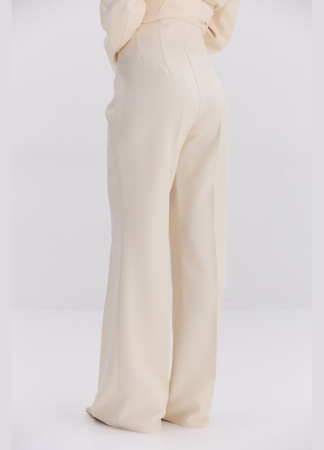 Жіночі класичні штани молочні зі стрілками Arjen (317233868)