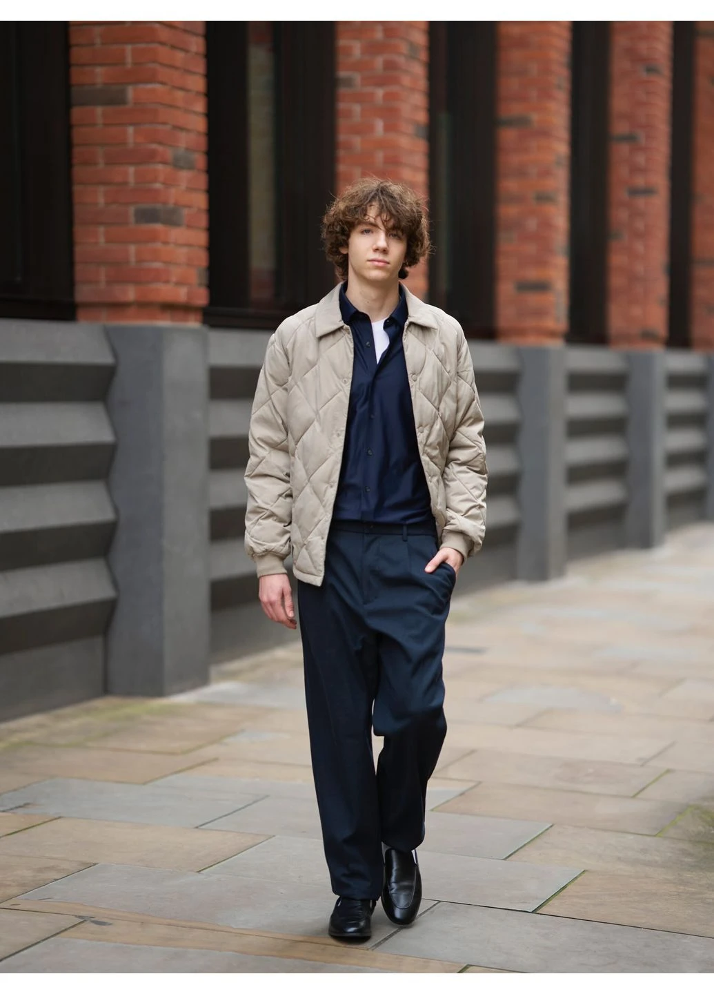 Черная куртка стеганная (472293) Uniqlo