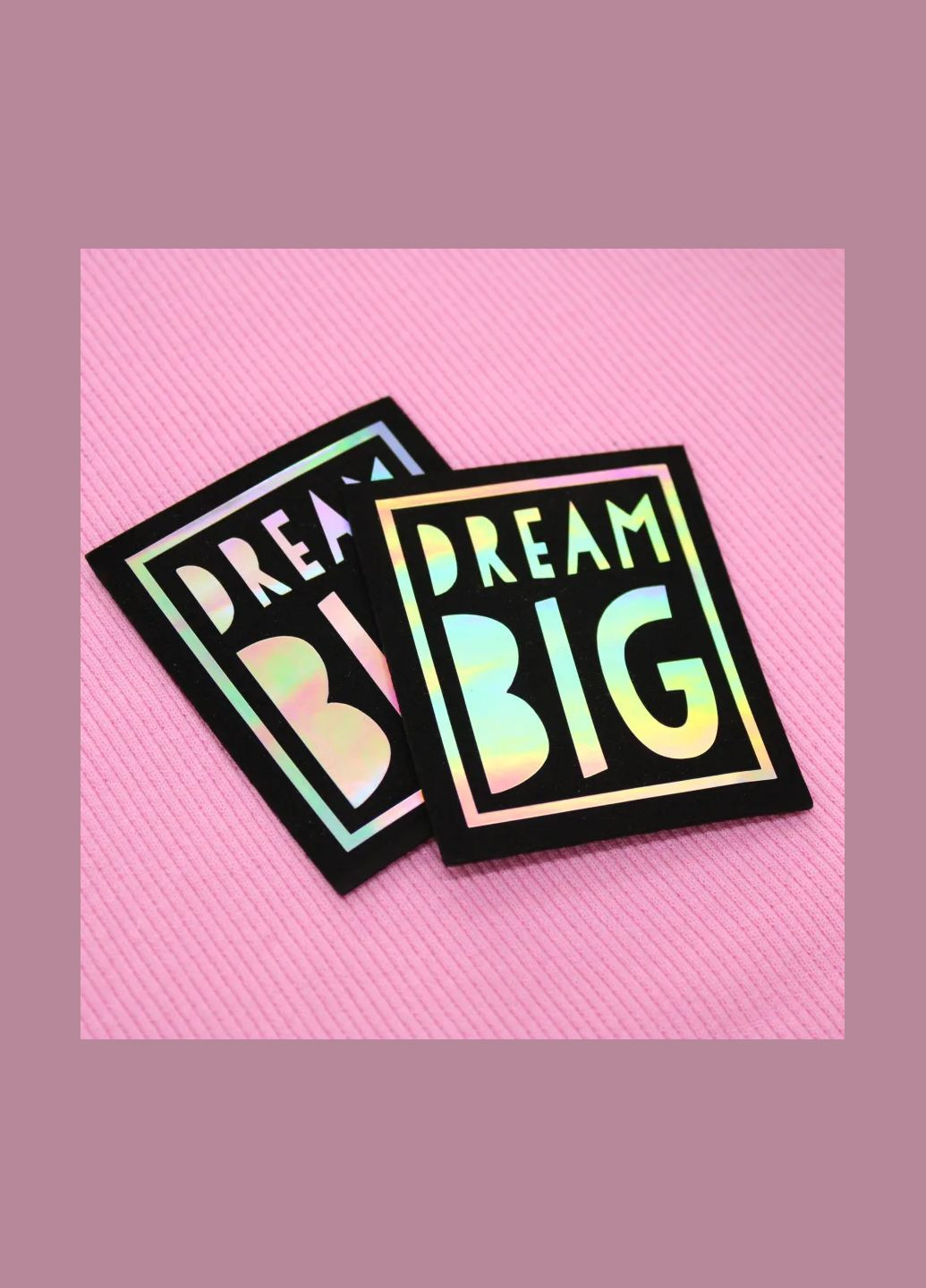 Нашивка "Dream big" чорного кольору з голограмою (4144) No Brand (335811946)