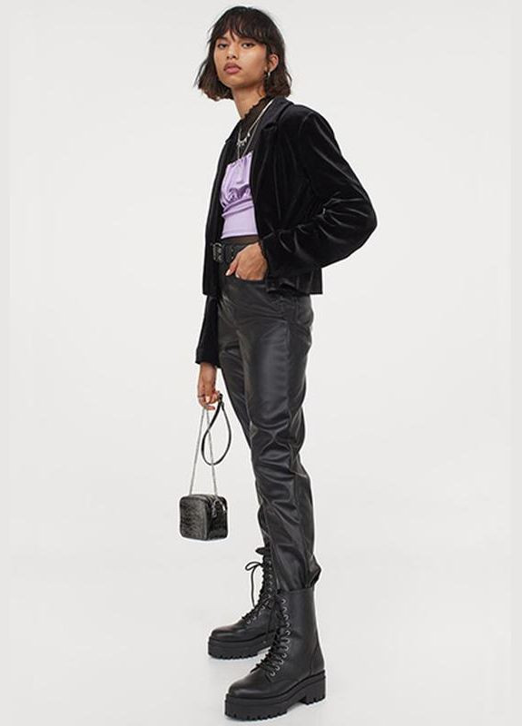 Черная короткая куртка-пиджак H&M