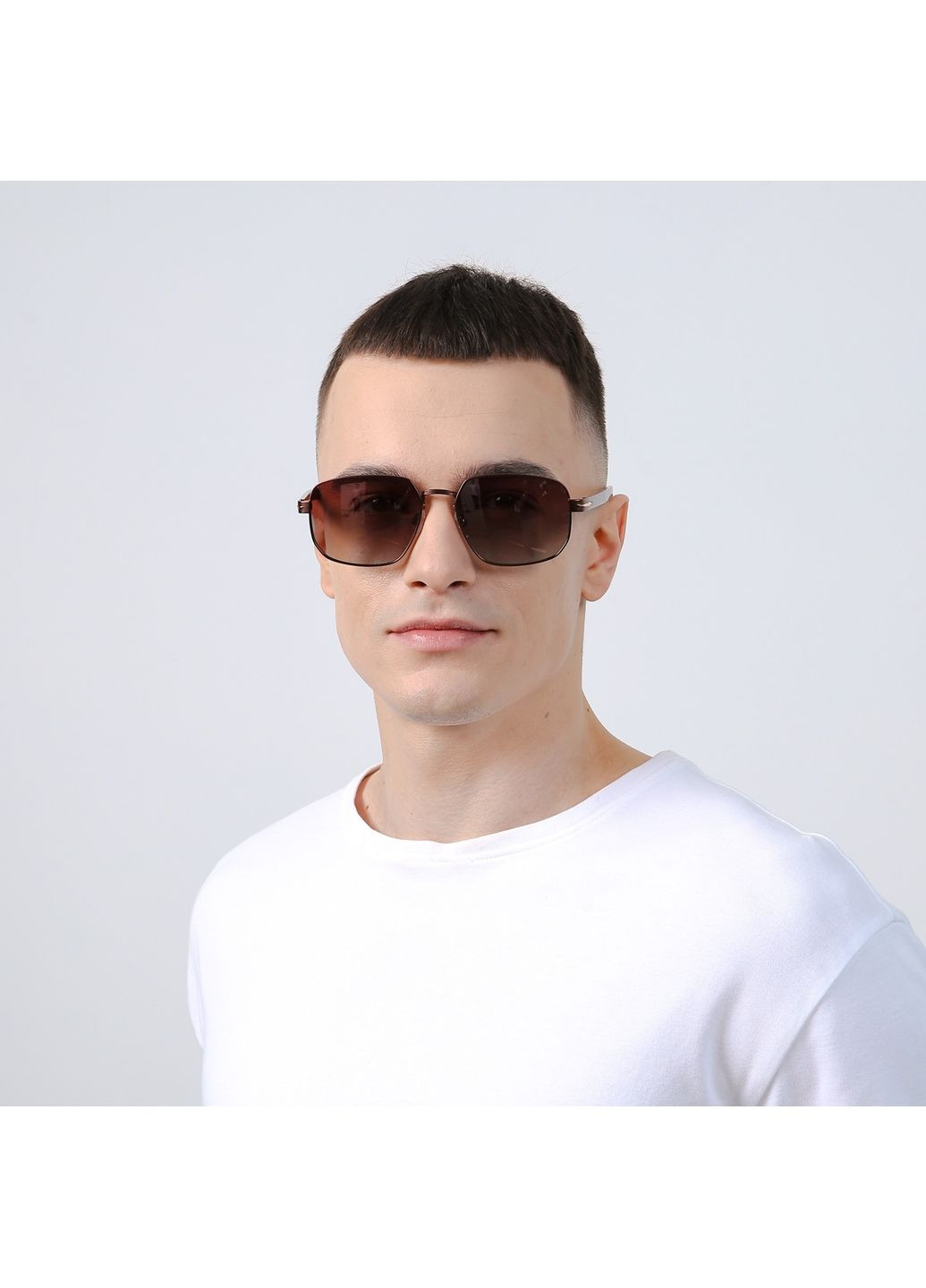 Солнцезащитные очки с поляризацией Фэшн-классика мужские 746-886 LuckyLOOK 746-886М (325817961)