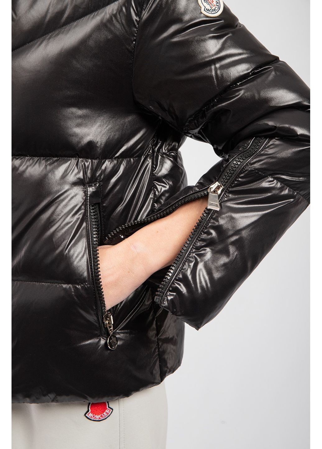 Чорний зимній Пуховик Moncler
