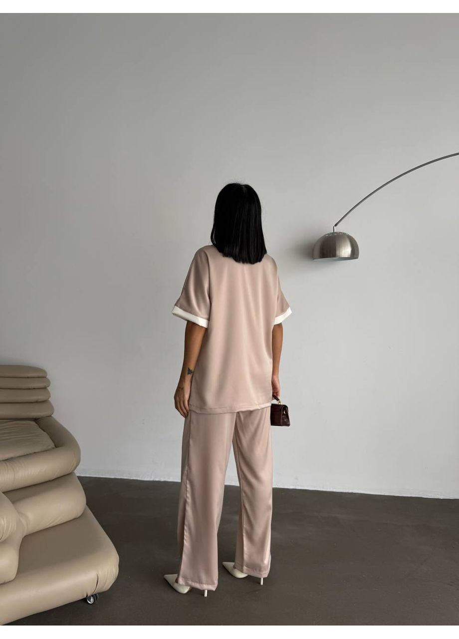 Жіночий костюм з легкої струмкої тканини Україна (358644020)