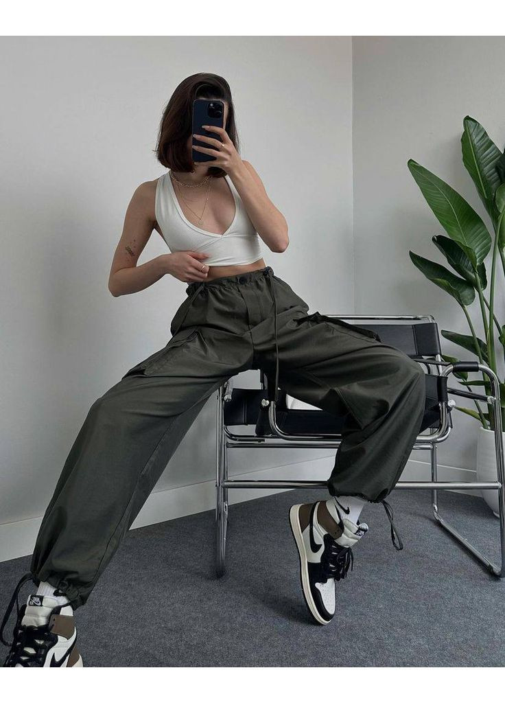 Стильные женские штаны карго плащевка No Brand С1527-052/1 (355312629)