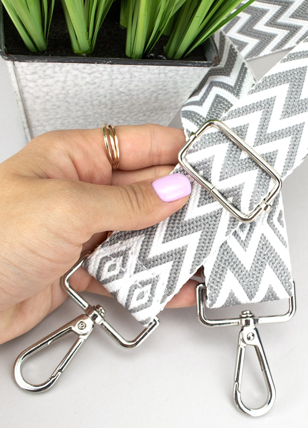 Ремінь для сумки текстильний 38 мм 8146 silver сіро-білий з карабінами HandyCover (295903358)