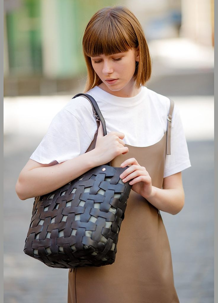 Кожаная женская плетеная сумка Пазл L черная Krast (A-026663) BlankNote шоппер (327874270)