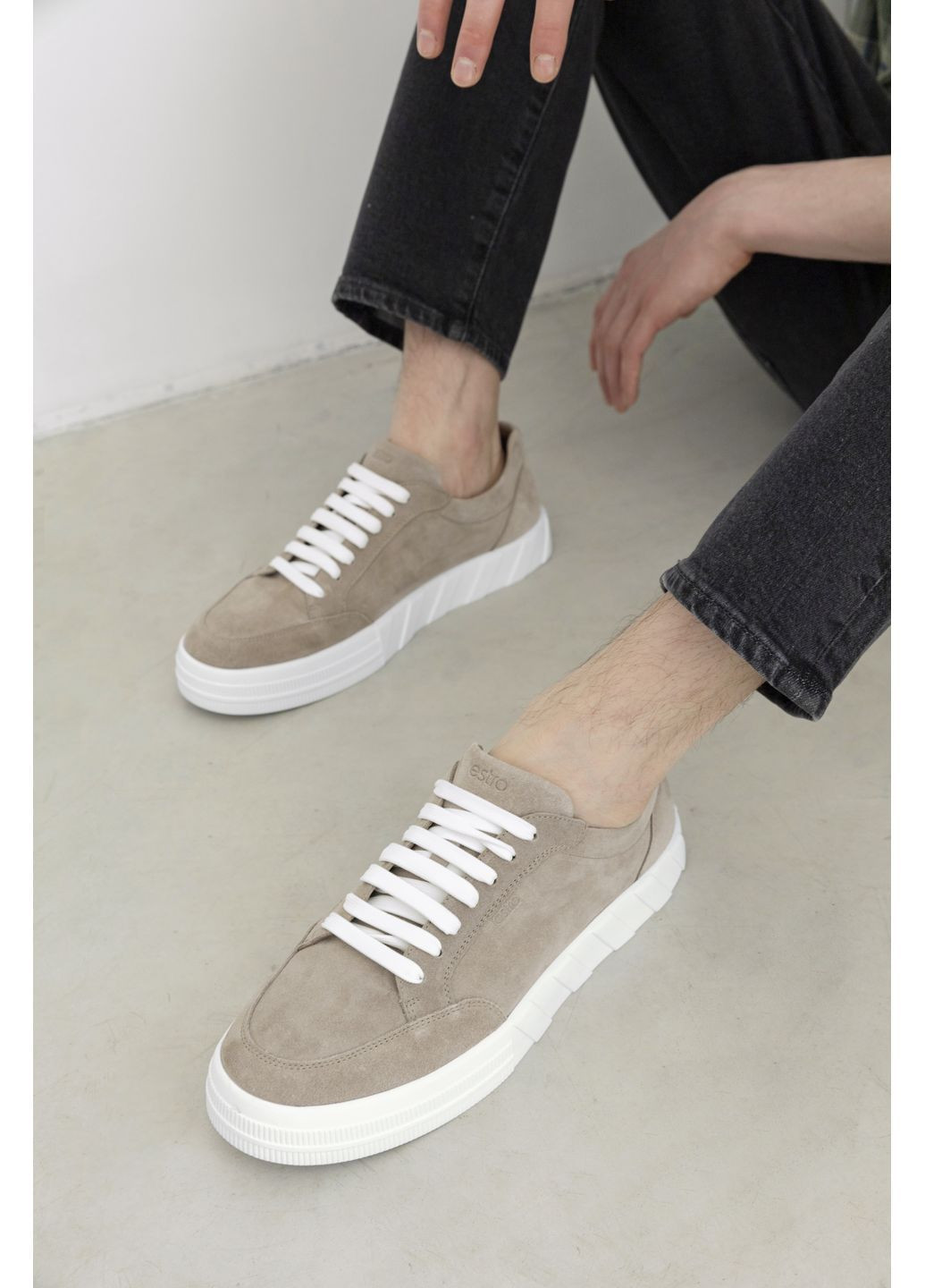 Сірі кеди низькі, колір сірий Estro