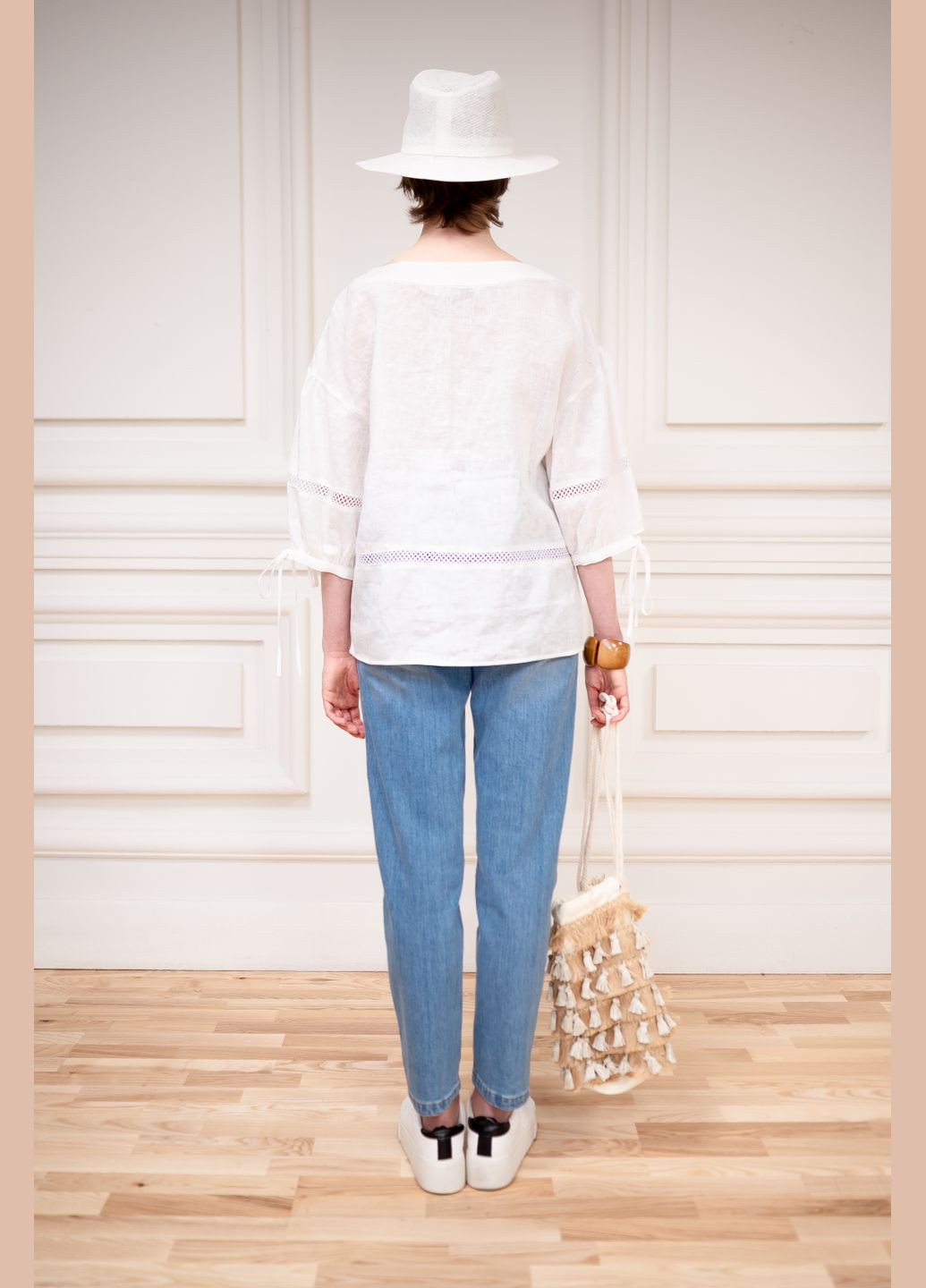 Біла лляна оверсайз сорочка з пишним рукавом білого кольору поппі Dolcedonna