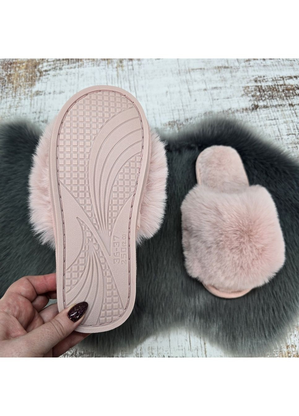 Капці жіночі домашні хутряні Fashion (350879692)