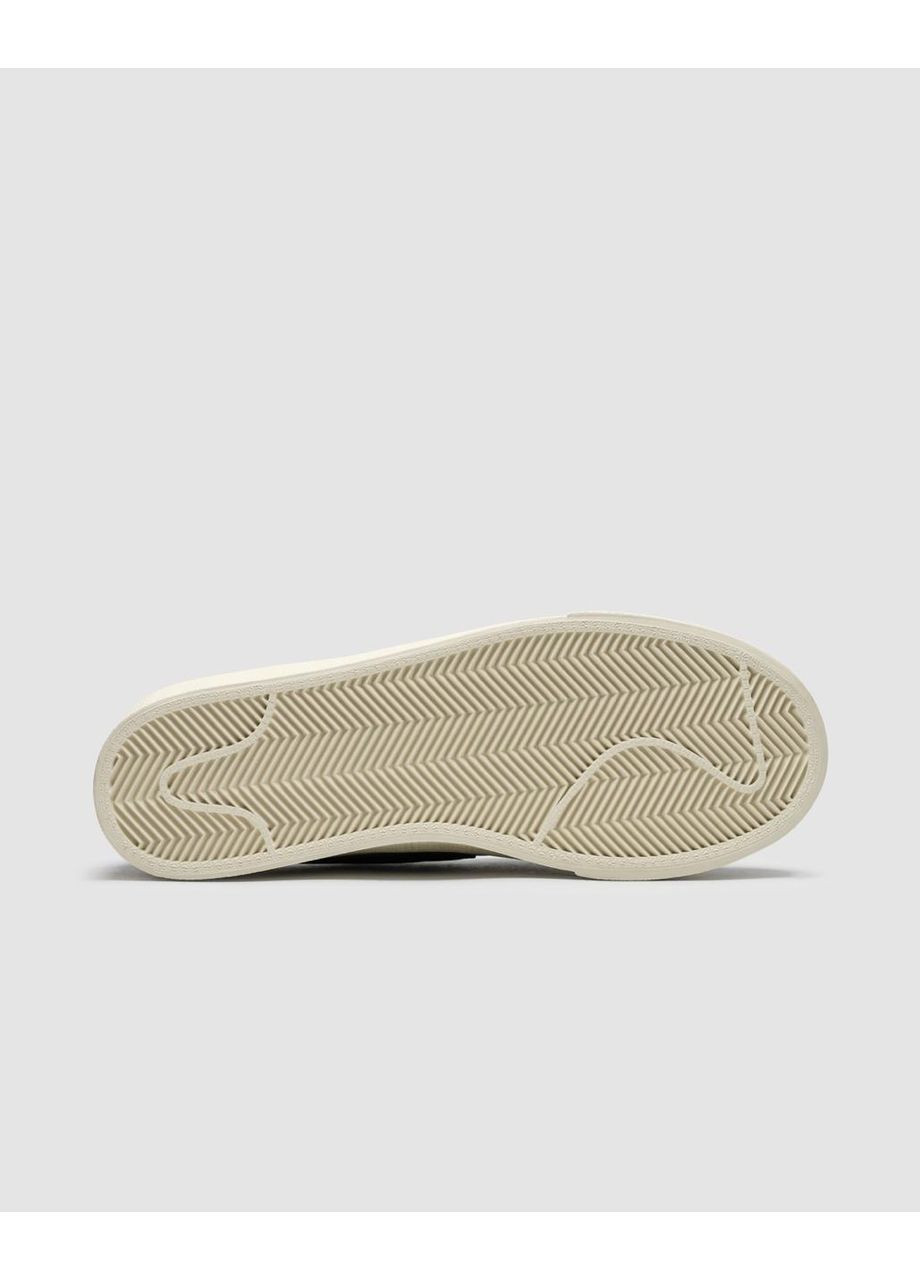 Кросівки Nike White No Brand Blazer Low Platform білі демісезони (364487660)