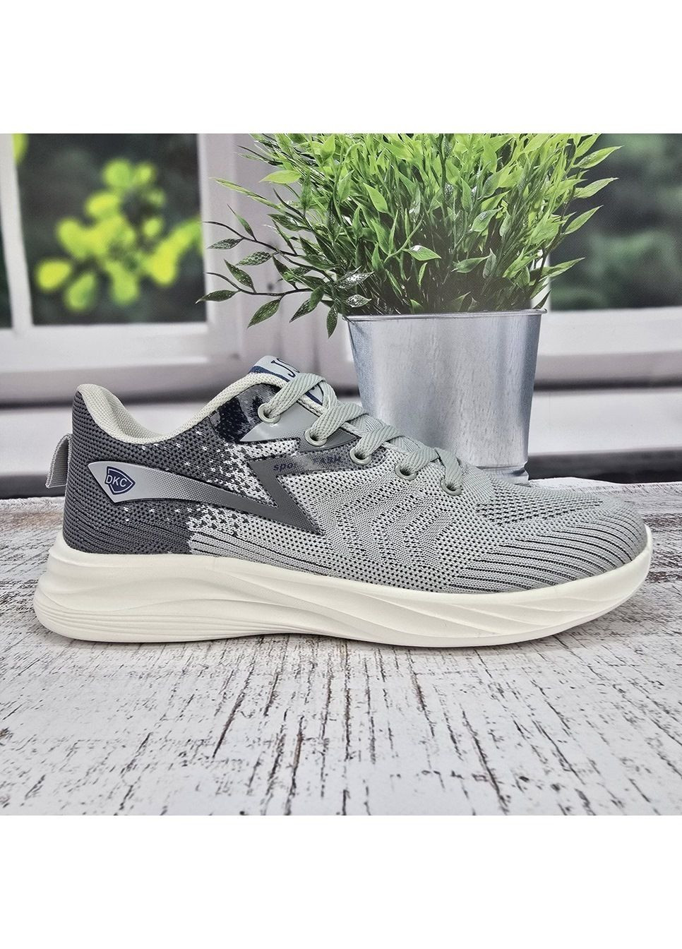 Светло-серые демисезонные кроссовки мужские Fashion