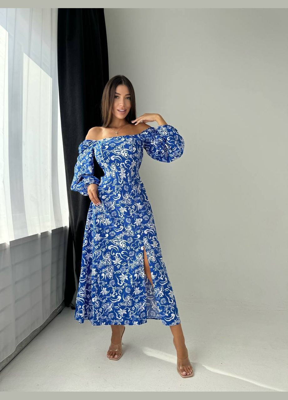 Синее повседневный, кэжуал, джинсовое платье женское с открытыми плечами No Brand с цветочным принтом