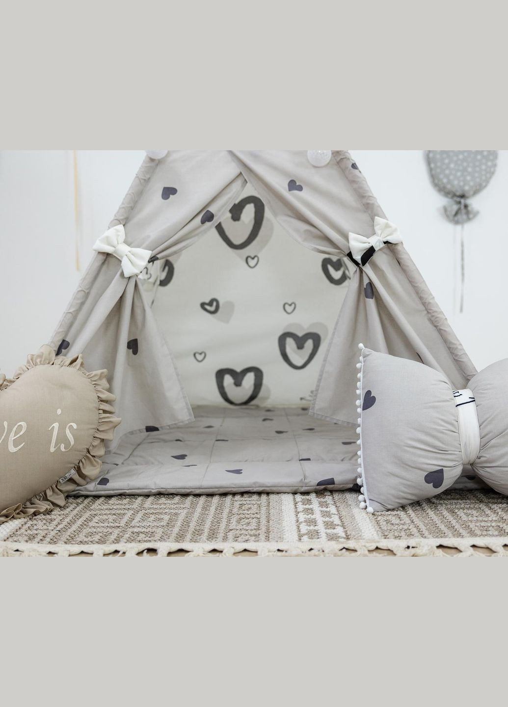 Палатка Вигвам для детей Love is. Полный комплект No Brand (316257100)