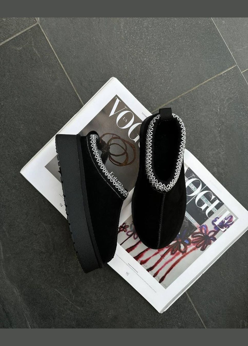 Замшевые короткие угги с вышивкой, угги сабо, низкие угги в стиле ugg tazz slipper Hengji (306515755)