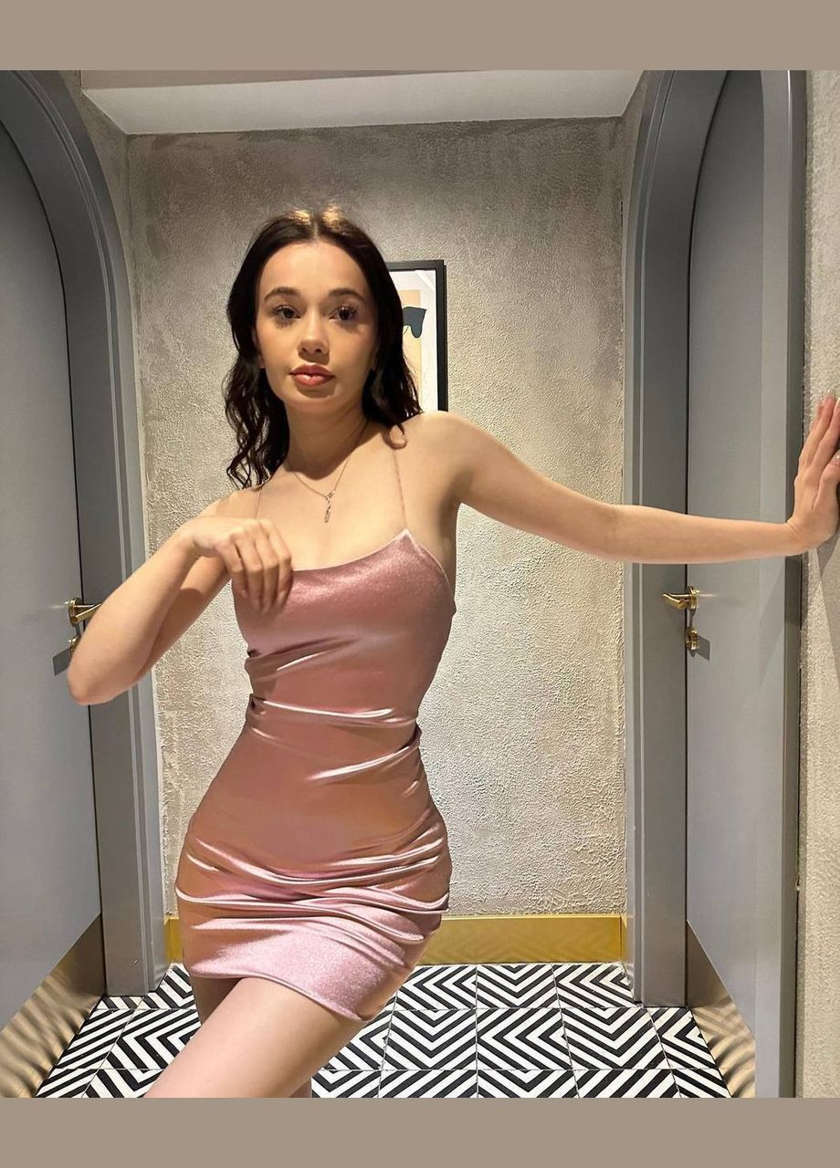 Пудрова пудра коротка шовкова сукня без рукава з відкритою спиною – сексуальний та елегантний вибір для вечірнього образу No Brand однотонна