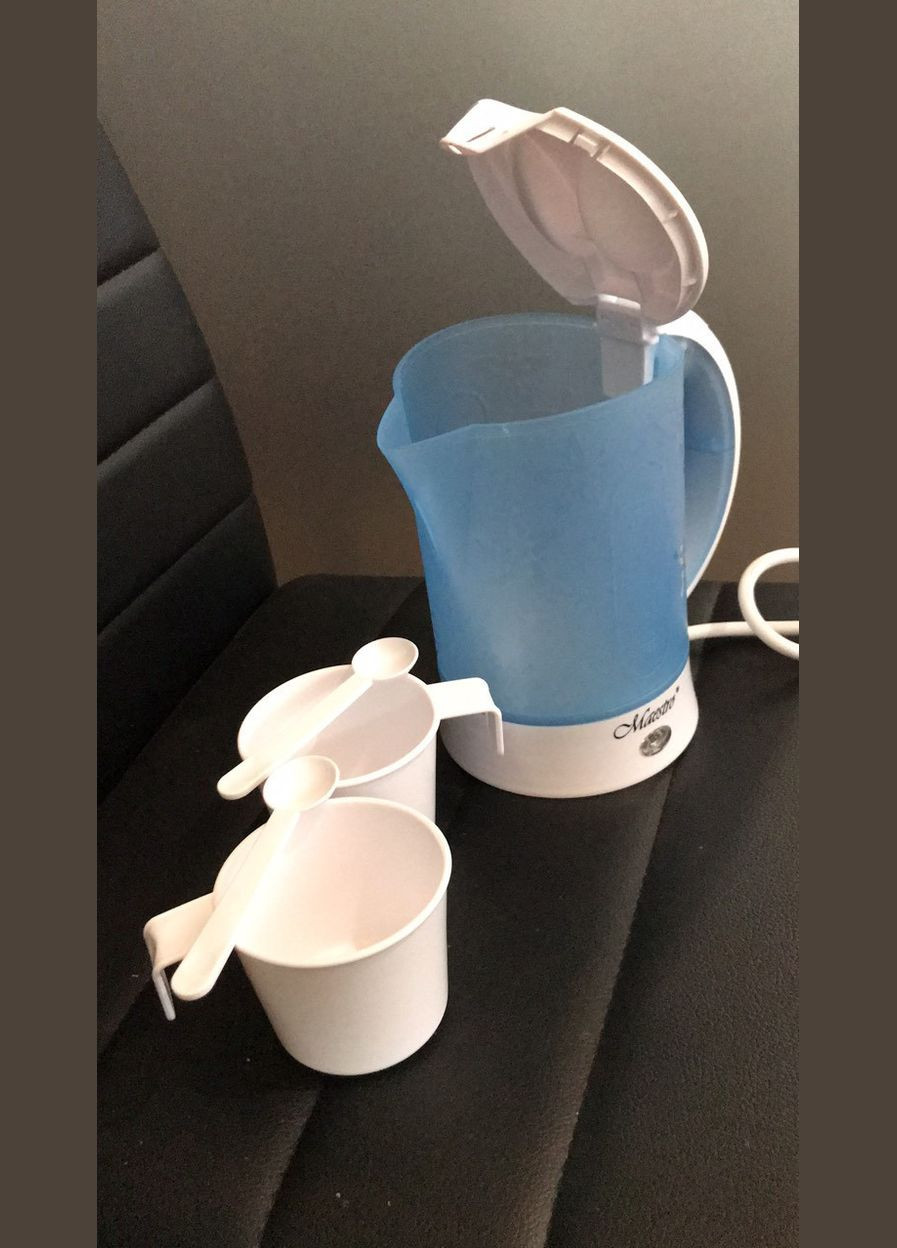 Електрочайник дорожній 0.6 л (MR-010) Maestro (328602204)