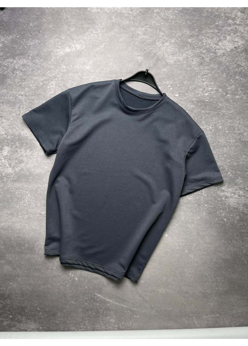 Графитовая футболка Intruder