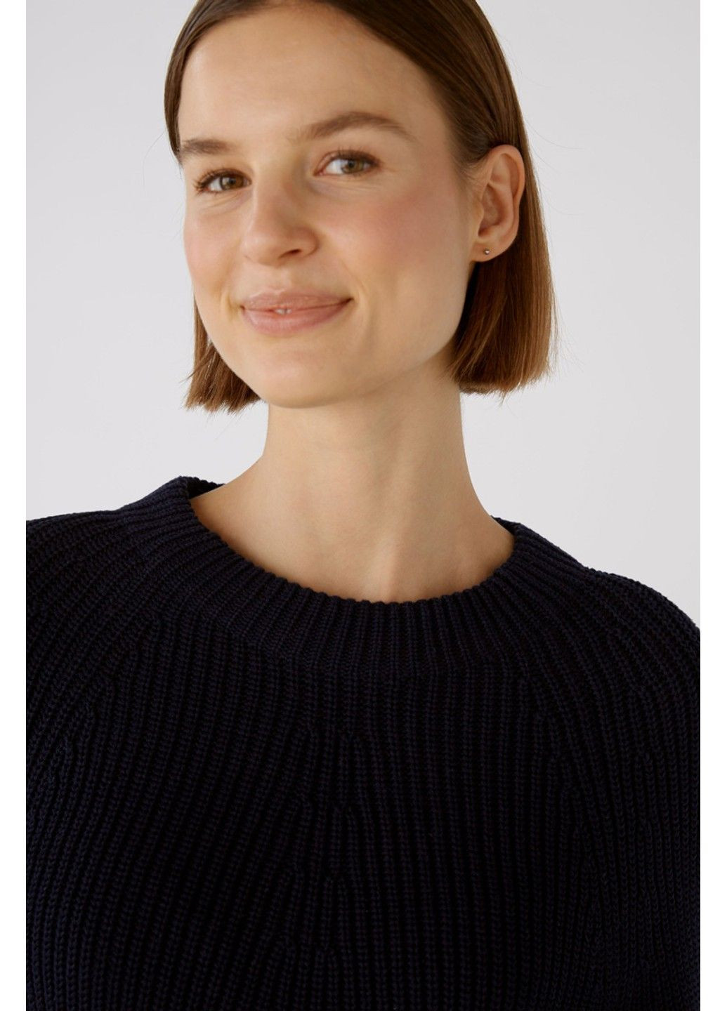 Пуловер жіночий О-горловина 79916-5530106 Oui (322841828)