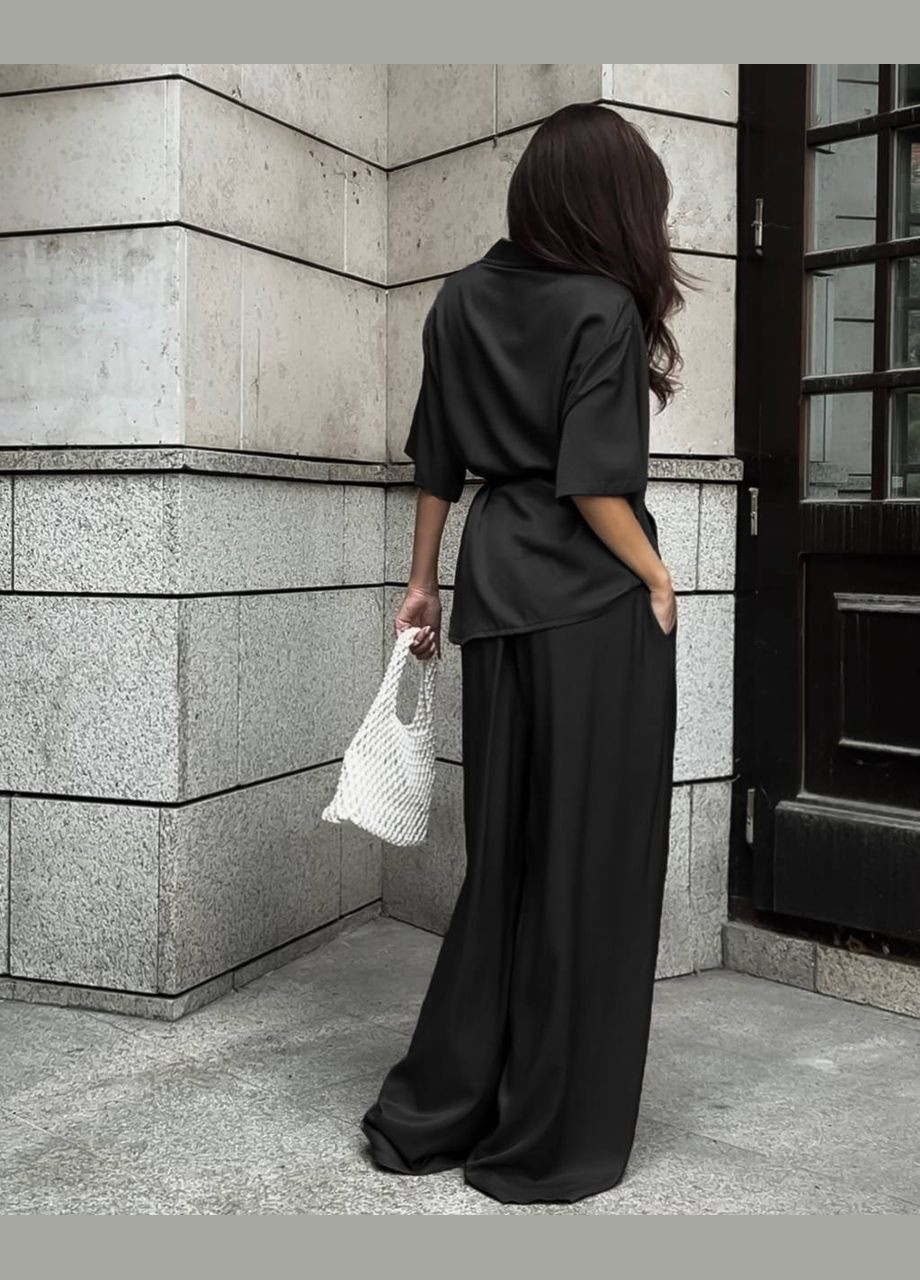 Жіночий шовковий костюм Avanti (347164138)