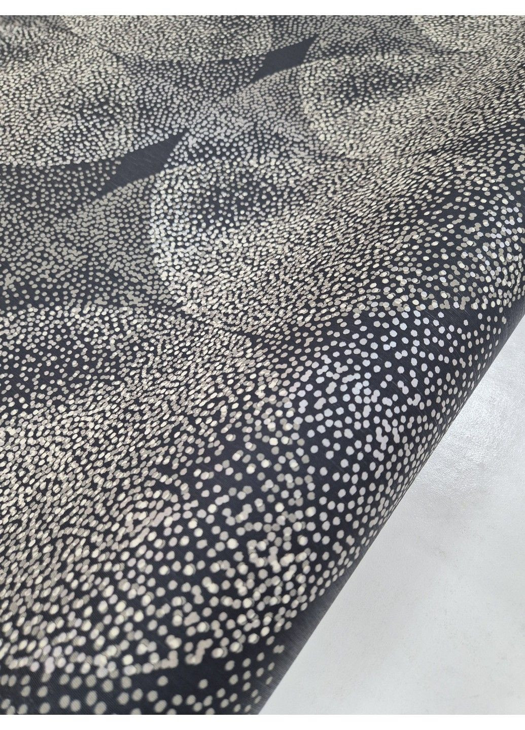 Шпалери вінілові 10.05 × 1.06 м 33614, чорні, кавові, бежеві для спальні, вітальні, кухні, коридору MARBURG (340275590)