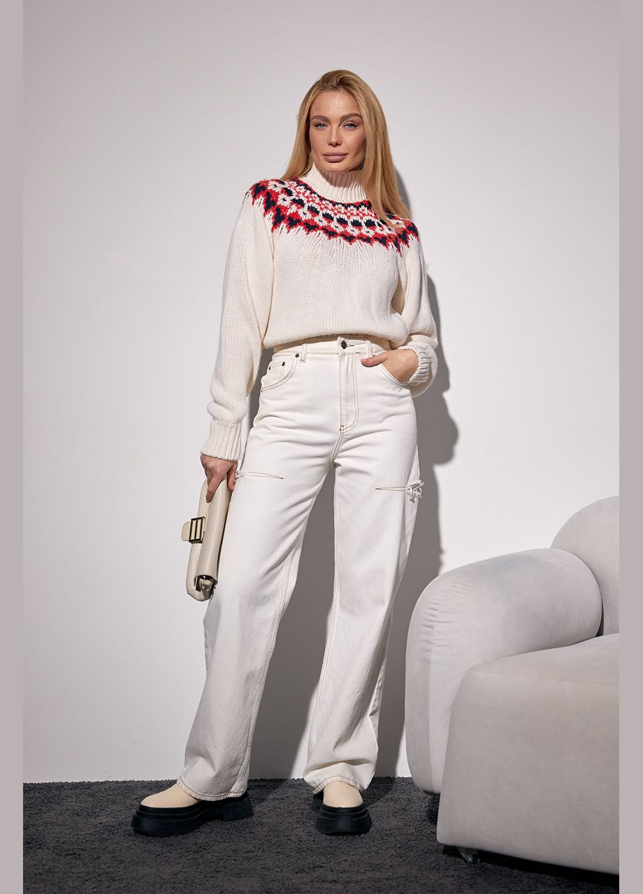 Молочный зимний укороченный вязаный свитер с орнаментом - молочный Lurex