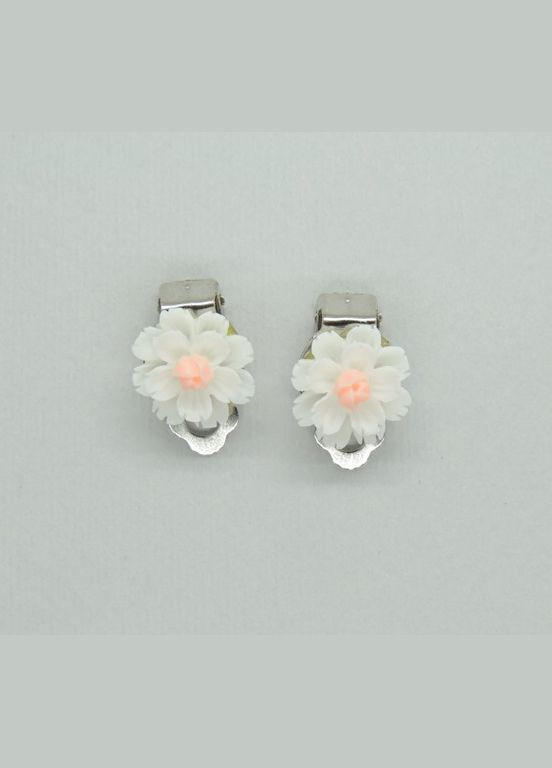 Сережки кліпси дитячі для вух без пробивання квітка Хризантема ніжно світлорожева з бірюзовою Liresmina Jewelry (289533632)